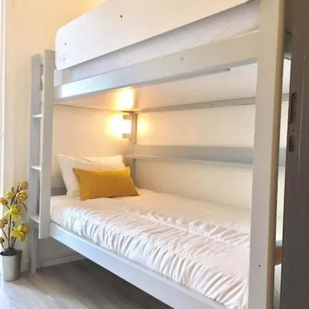 4 Pers. Balcon & Parking - & Commerces *