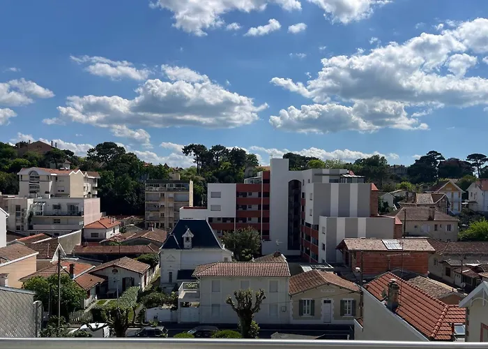 4 Pers. Balcon & Parking - & Commerces Arcachon